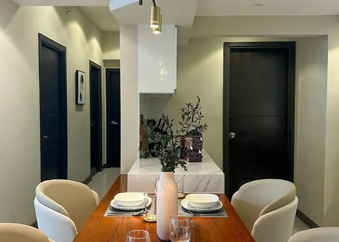 Uptown Bgc 3br Luxury With Skyline Views Apartment Manila