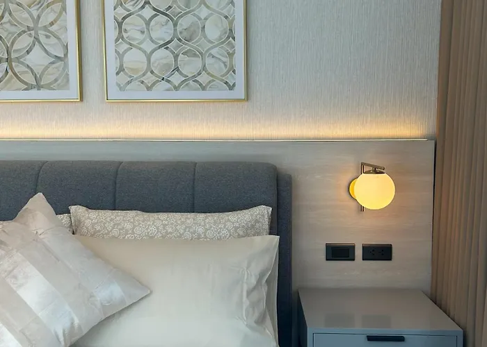 Uptown Bgc 3br Luxury With Skyline Views Manille