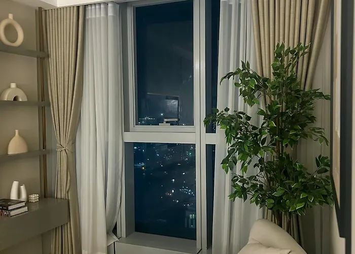 Uptown Bgc 3br Luxury With Skyline Views Manila